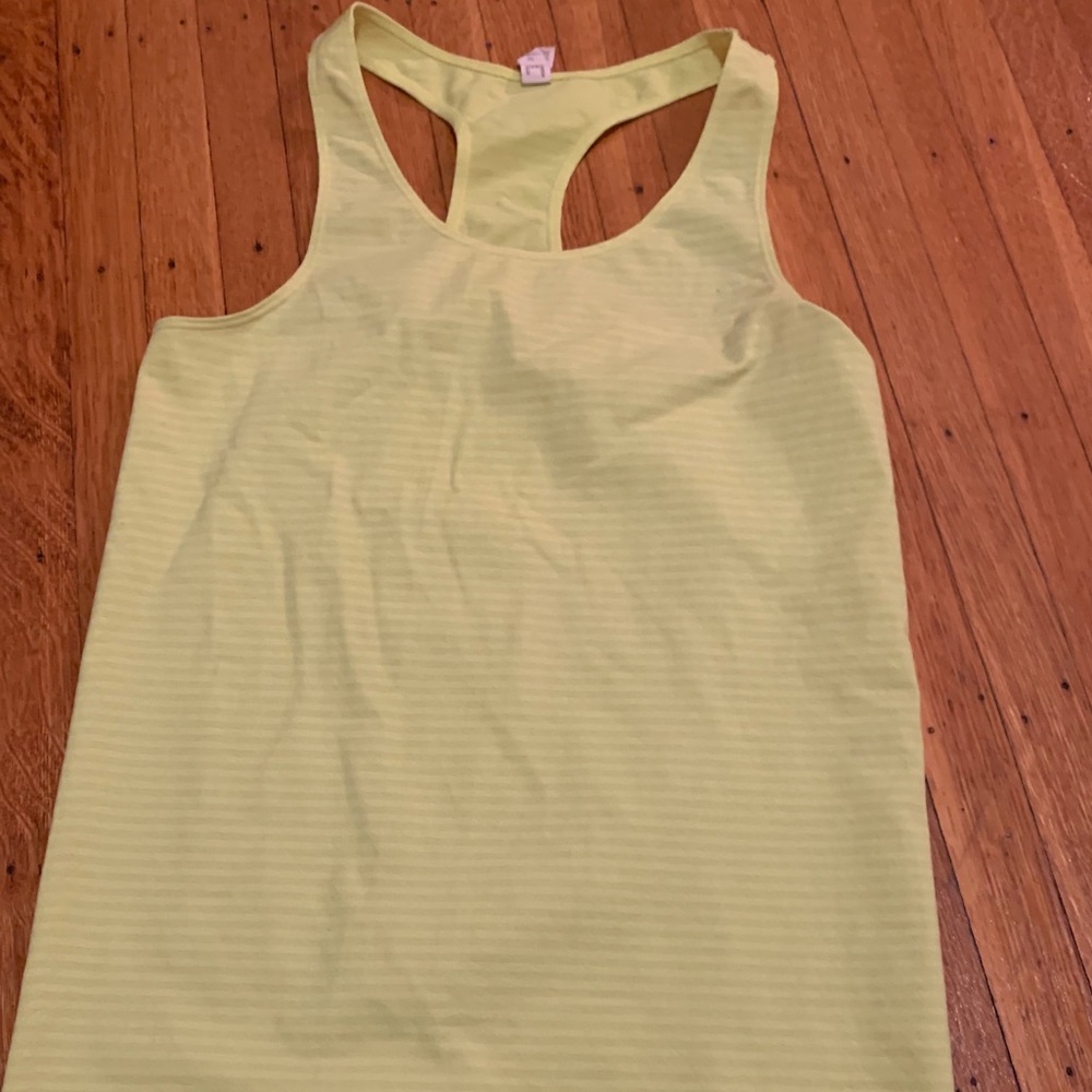 Under armour workout tanks